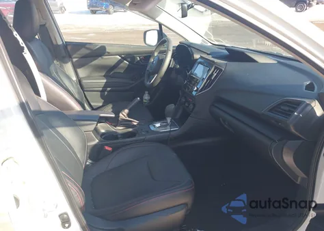 2021 Subaru Impreza Premium 5-Door z USA, uszkodzony, nr VIN 4S3GTAD62M3704635